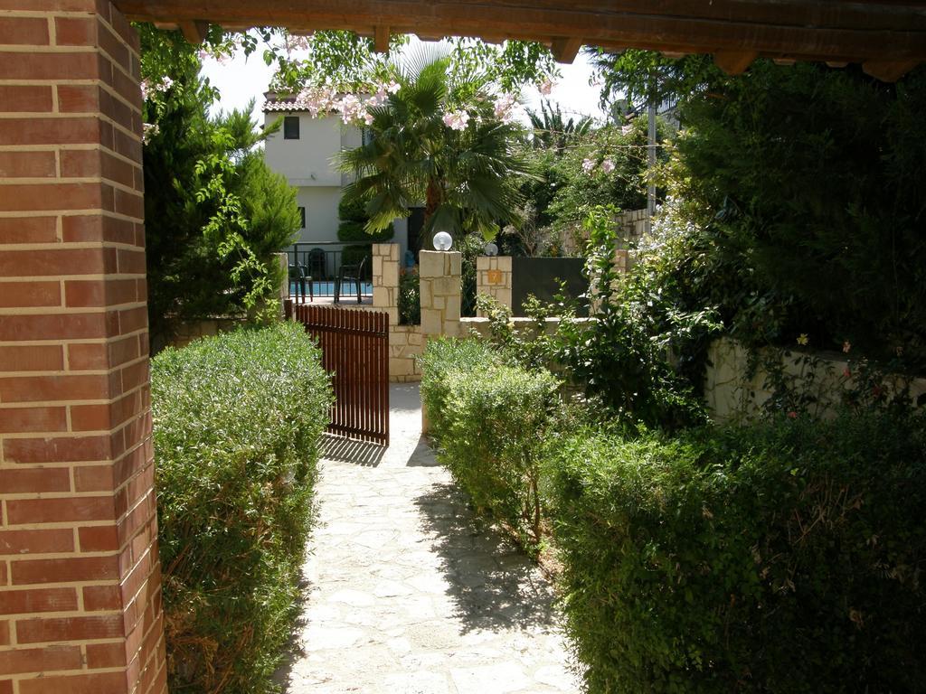 Christina Villas- Minoan Inland Pentamodi ภายนอก รูปภาพ